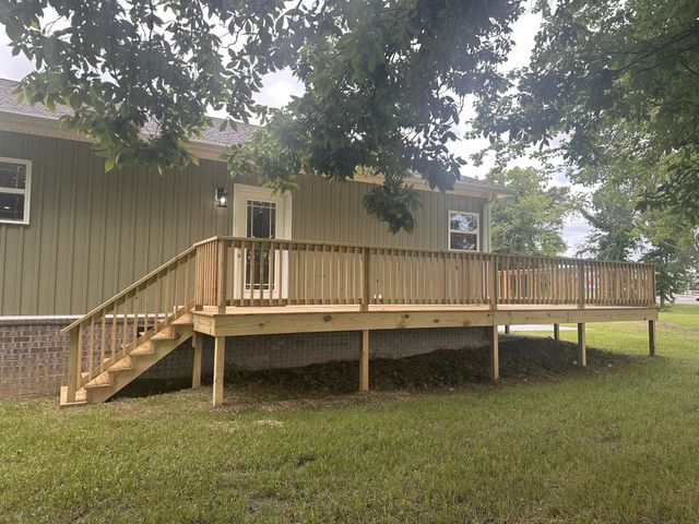 6 Monks Rd, Fayetteville, TN 37334