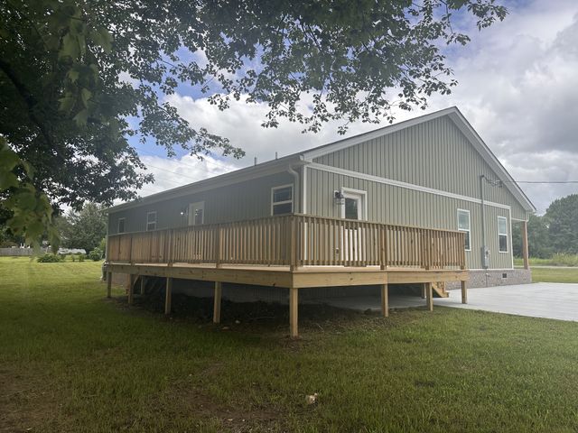 6 Monks Rd, Fayetteville, TN 37334