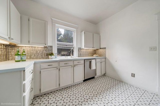 1208 W 14TH Ave, Spokane, WA 99204