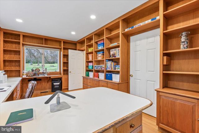 308 W WIND RD, Towson, MD 21204