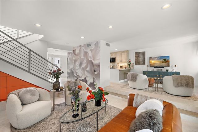 23 Canyon Crest, Corona Del Mar, CA 92625