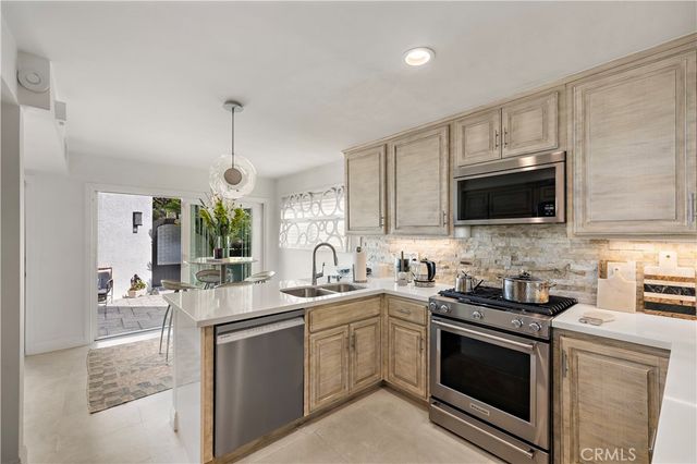 23 Canyon Crest, Corona Del Mar, CA 92625