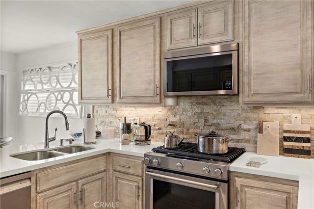 23 Canyon Crest, Corona Del Mar, CA 92625