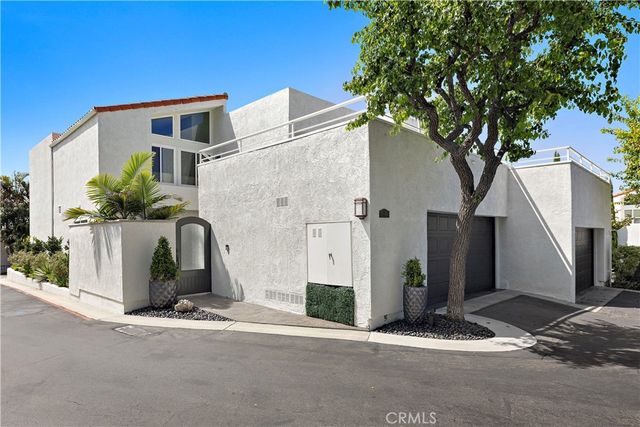 23 Canyon Crest, Corona Del Mar, CA 92625