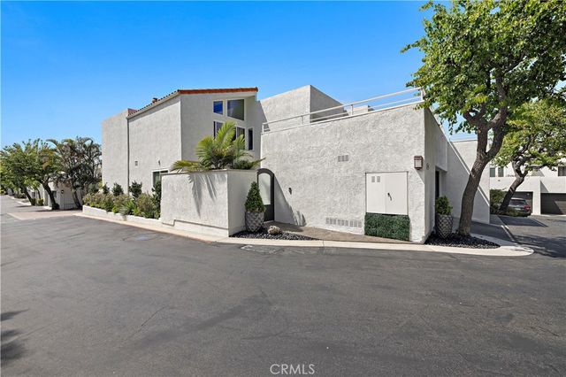23 Canyon Crest, Corona Del Mar, CA 92625