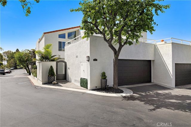 23 Canyon Crest, Corona Del Mar, CA 92625