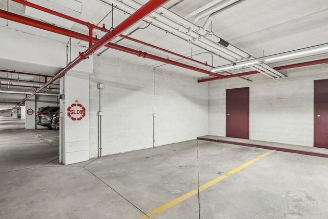 5 S Pine Street 405B, Mount Prospect, IL 60056