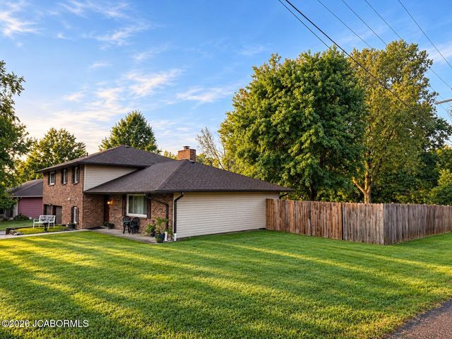 2455 N LAKELAND DRIVE, Columbia, MO 65202