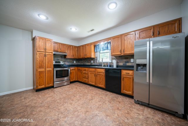 2455 N LAKELAND DRIVE, Columbia, MO 65202