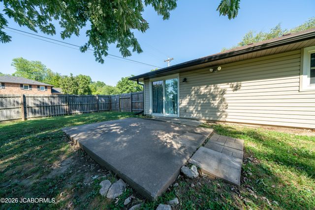 2455 N LAKELAND DRIVE, Columbia, MO 65202