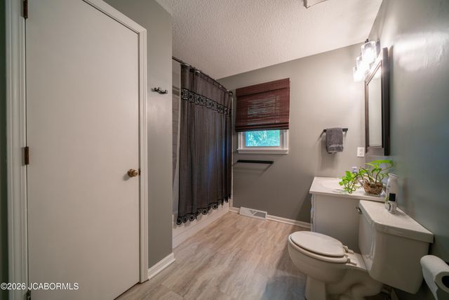 2455 N LAKELAND DRIVE, Columbia, MO 65202