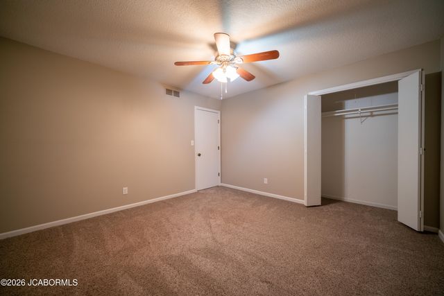 2455 N LAKELAND DRIVE, Columbia, MO 65202