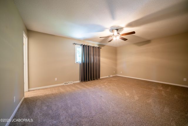 2455 N LAKELAND DRIVE, Columbia, MO 65202