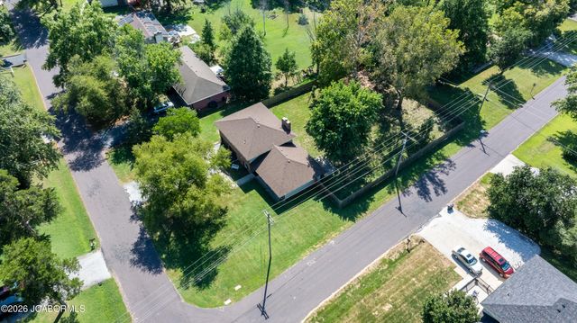 2455 N LAKELAND DRIVE, Columbia, MO 65202