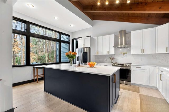 1008 Mcconnell Drive, Decatur, GA 30033