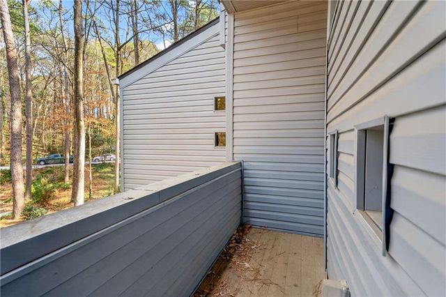 1008 Mcconnell Drive, Decatur, GA 30033