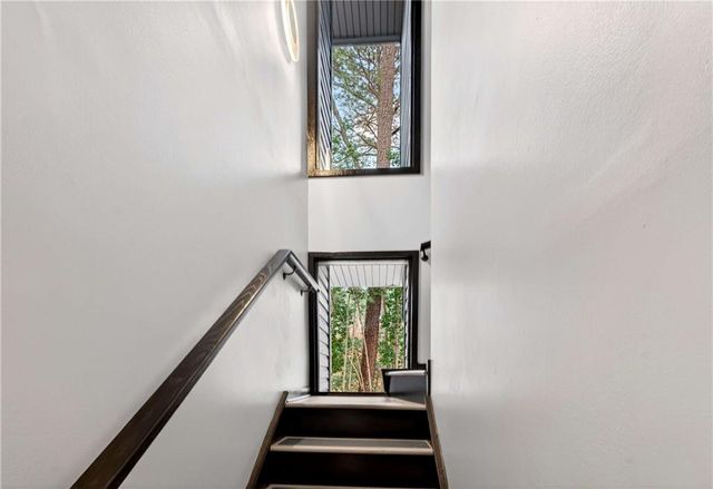 1008 Mcconnell Drive, Decatur, GA 30033