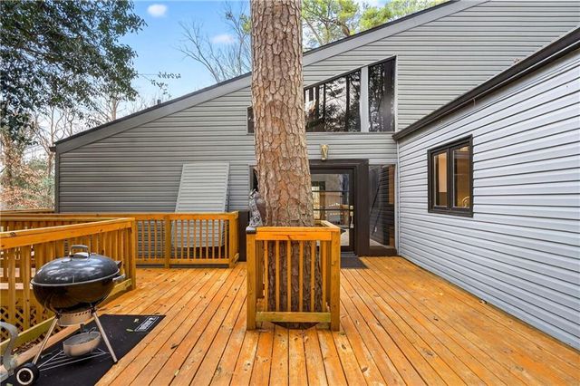 1008 Mcconnell Drive, Decatur, GA 30033