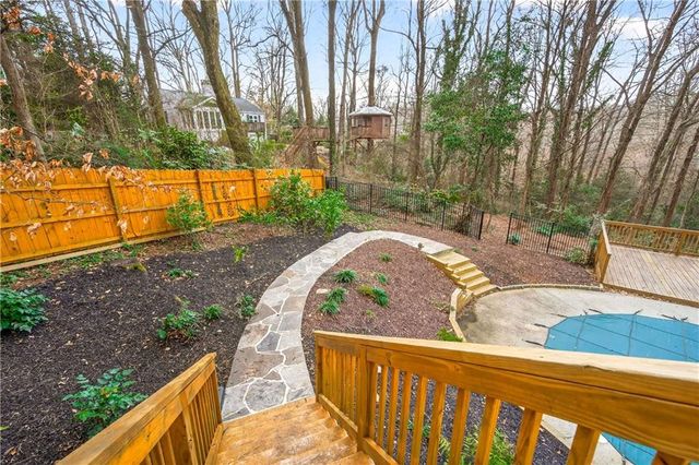 1008 Mcconnell Drive, Decatur, GA 30033