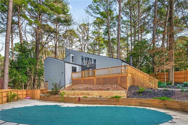 1008 Mcconnell Drive, Decatur, GA 30033