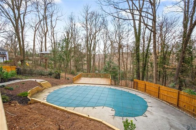 1008 Mcconnell Drive, Decatur, GA 30033