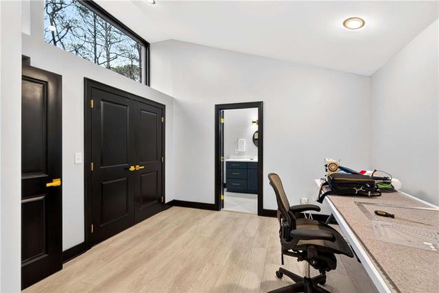 1008 Mcconnell Drive, Decatur, GA 30033