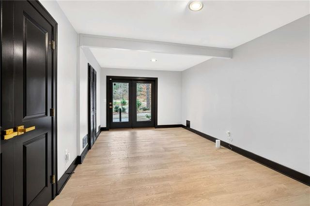 1008 Mcconnell Drive, Decatur, GA 30033