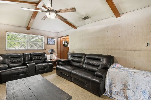 13430 FM 1560 N, Helotes, TX 78023
