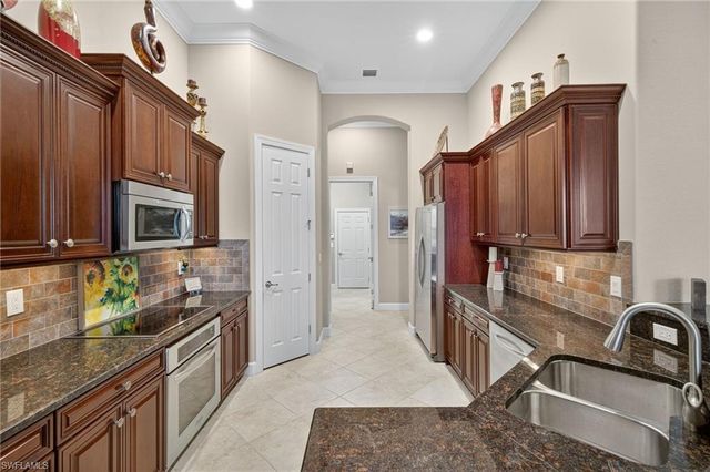 11204 Lithgow LN, Fort Myers, FL 33913