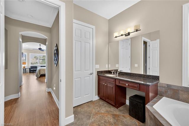 11204 Lithgow LN, Fort Myers, FL 33913