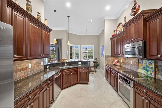 11204 Lithgow LN, Fort Myers, FL 33913