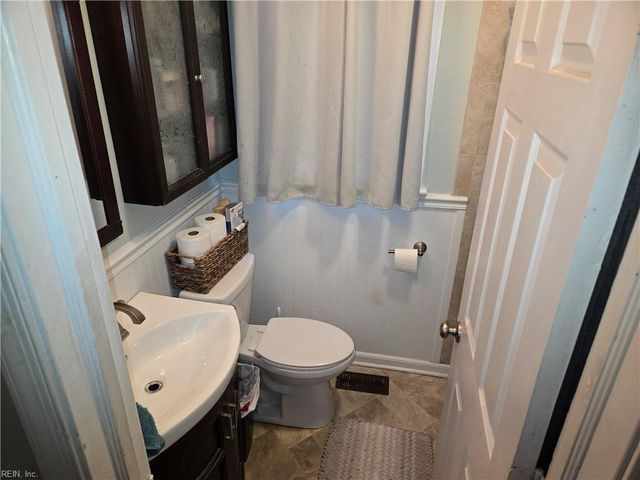 1224 Tyler AVE, Newport News, VA 23601