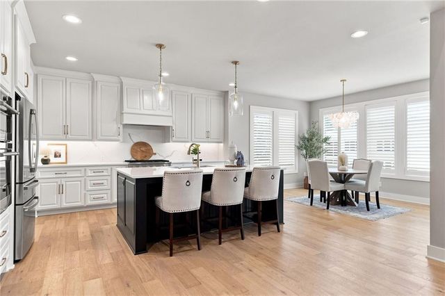 9311 W 168th Terrace, Overland Park, KS 66085