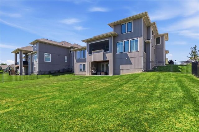9311 W 168th Terrace, Overland Park, KS 66085
