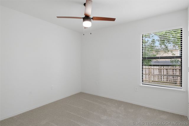 618 W 19th Street West, Claremore, OK 74019