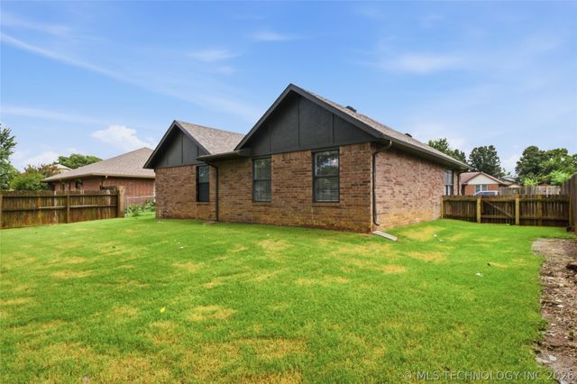 618 W 19th Street West, Claremore, OK 74019