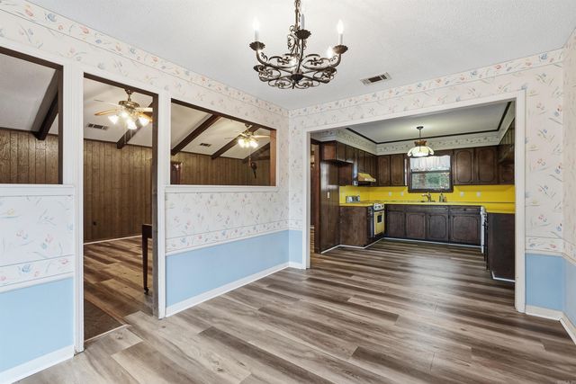 10 Starr Ln, Conway, AR 72032