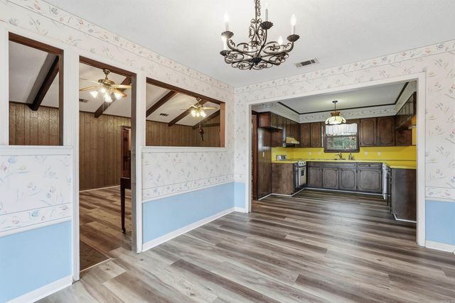 10 Starr Ln, Conway, AR 72032