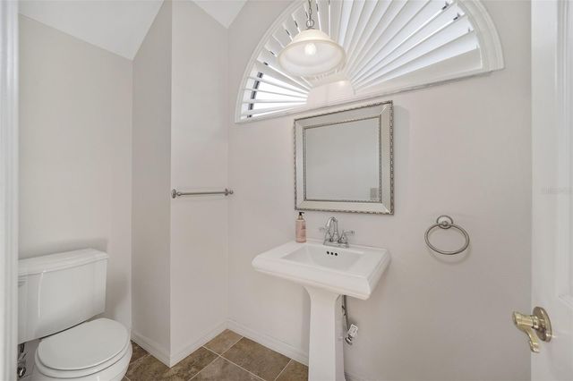 1906 SE CLATTERBRIDGE ROAD, Ocala, FL 34471