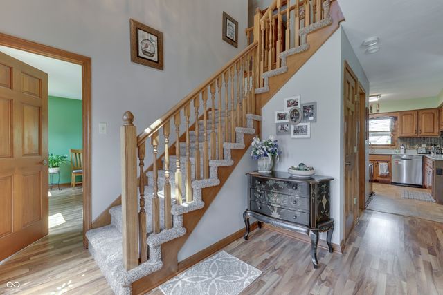 7401 Bunker Hill Crest, Indianapolis, IN 46259