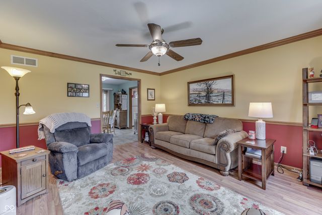 7401 Bunker Hill Crest, Indianapolis, IN 46259