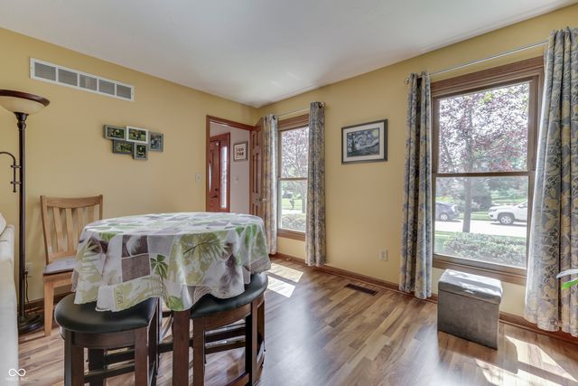 7401 Bunker Hill Crest, Indianapolis, IN 46259
