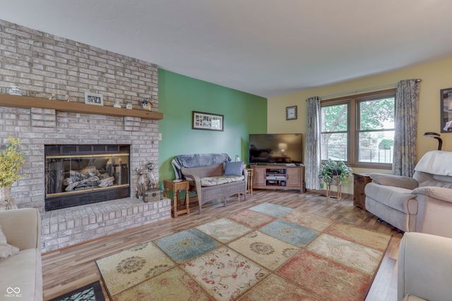 7401 Bunker Hill Crest, Indianapolis, IN 46259
