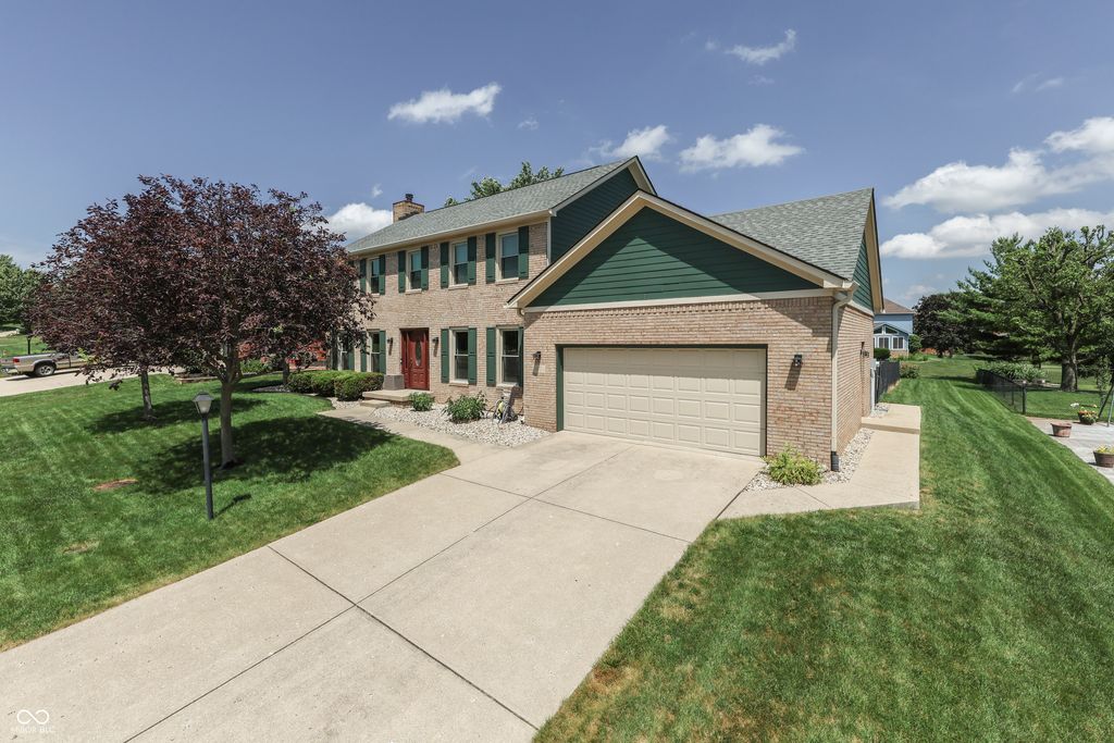 7401 Bunker Hill Crest, Indianapolis, IN 46259