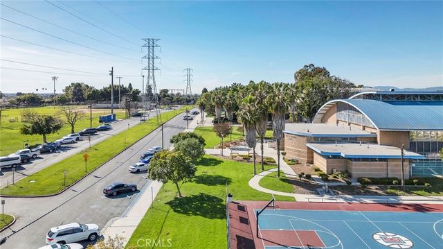 9650 S Western, Los Angeles, CA 90047