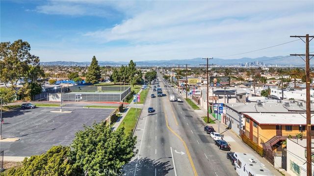 9650 S Western, Los Angeles, CA 90047