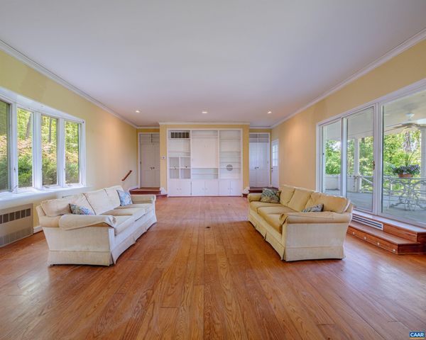 10070 BARNETTS FORD RD, Orange, VA 22960