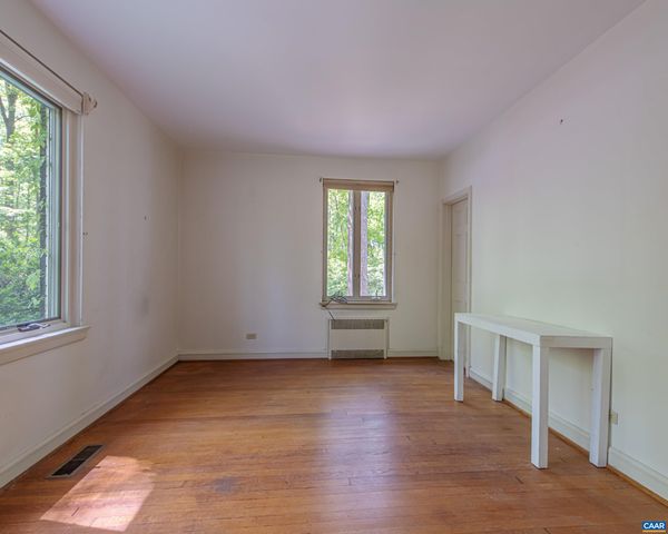 10070 BARNETTS FORD RD, Orange, VA 22960