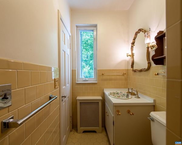 10070 BARNETTS FORD RD, Orange, VA 22960