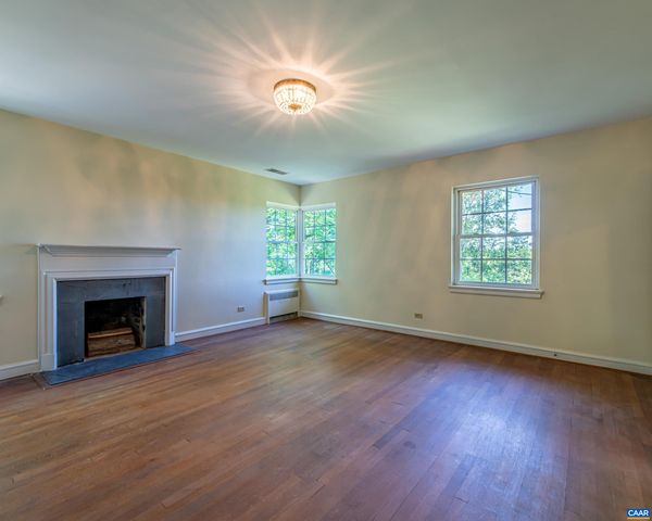 10070 BARNETTS FORD RD, Orange, VA 22960